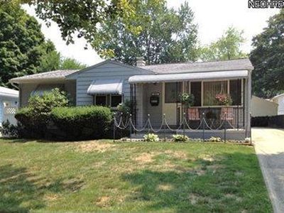 1083 Terrell Dr, Akron, OH, 44313