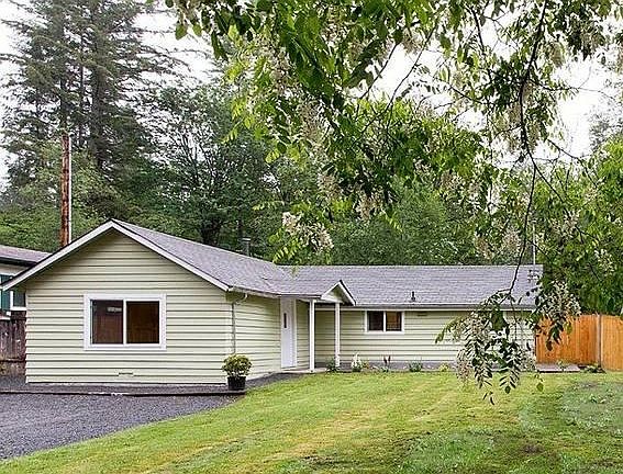 2nd image of 18450 NE Woodinville Duvall Rd