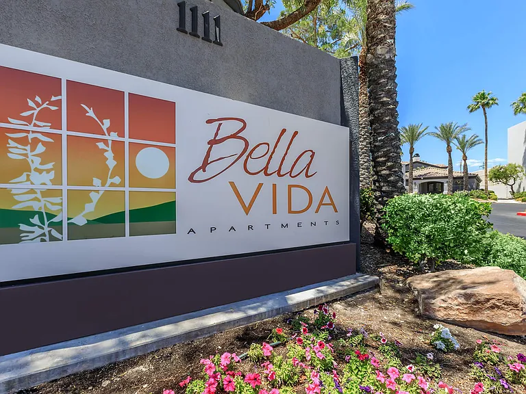Bella Vida — Photo 15