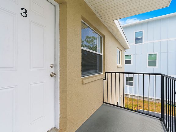5th image of 1799 Russell St S APT 3