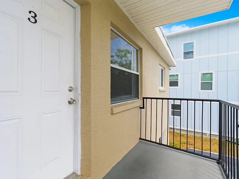 1799 Russell St S #3 — Photo 6