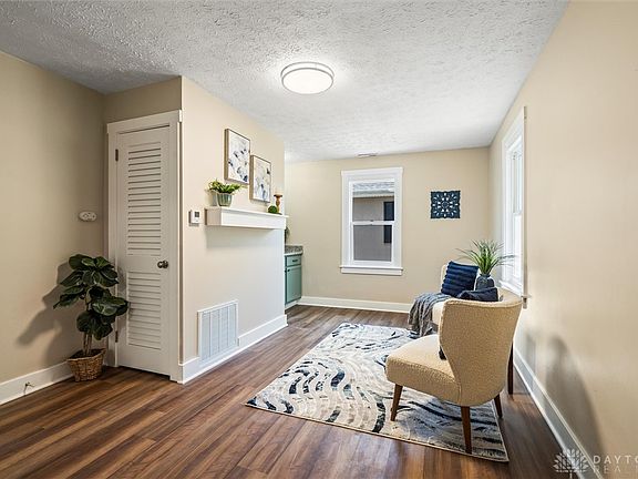 2nd image of 211 W South College St