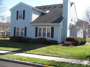 264 Edgeware Ct, Somerset, NJ 08873
