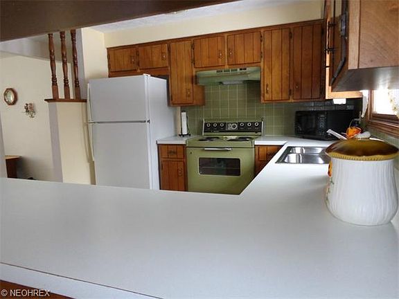 4th image of 623 Taff Cir