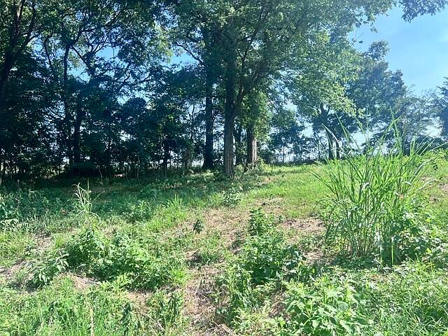 2nd image of Knob Hill Cir