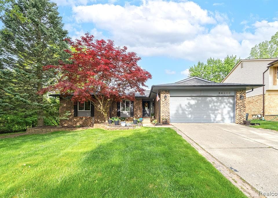 34505 Bunker Hill Dr, Farmington Hills, MI 48331 Zillow