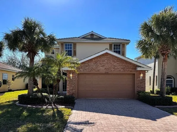 2560 Keystone Lake Dr, Cape Coral, FL 33909
