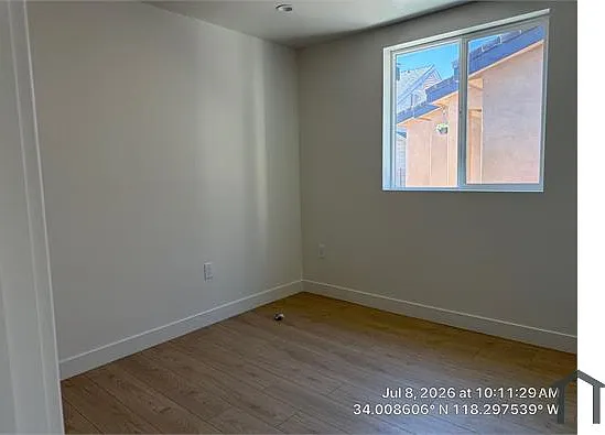 1243 W 41st Pl — Photo 6