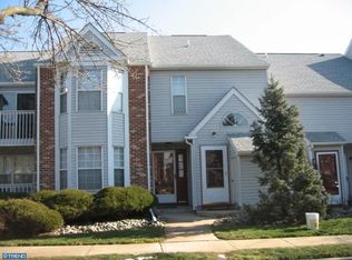 120 Pinewood Dr, Hamilton, NJ 08690