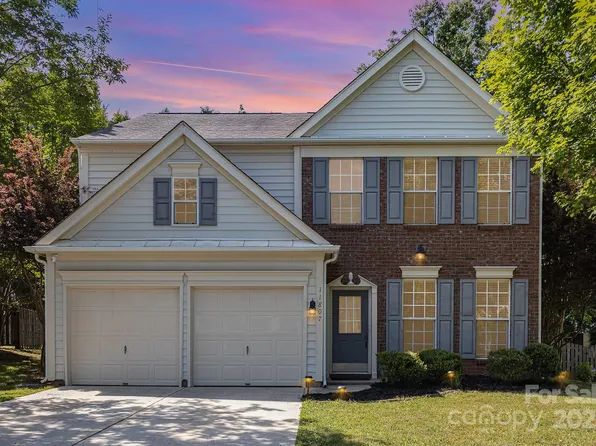 11807 Hawick Valley Ln, Charlotte, NC 28277