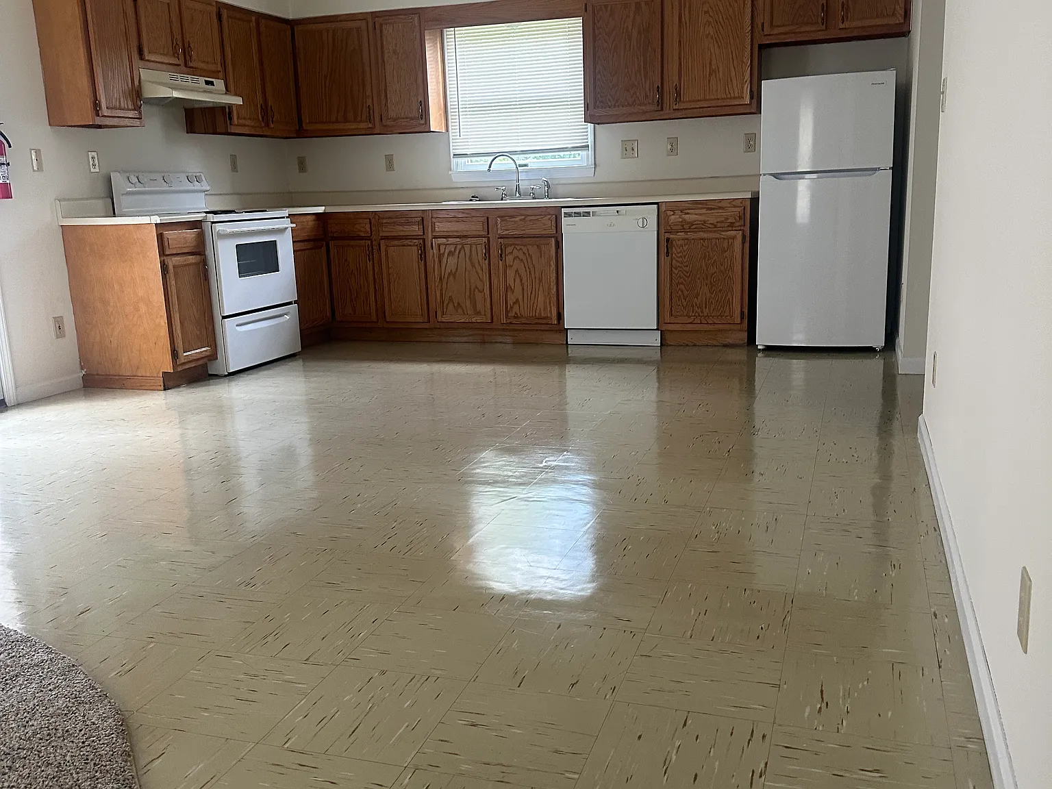 3 bed, 1788 sqft, $1,800 — Photo 3