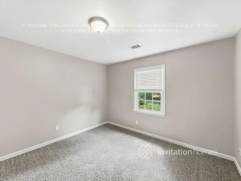4351 Lakeside Hills Way NE — Photo 17