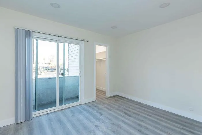 2615 Lake Ave #1 — Photo 10