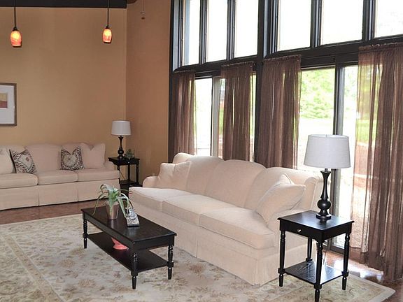 3rd image of 7803 Birchwood Dr
