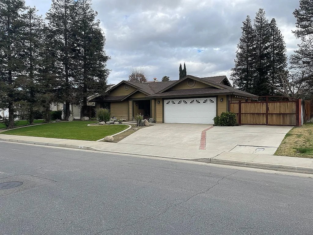 408 Joelyle St photo 1