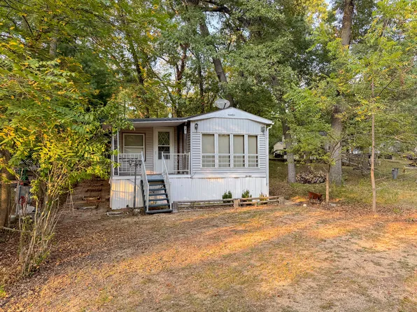 21/197 Woodhaven Dr E, Sublette, IL 61367