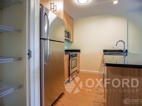 4th image of 95 Dupont St APT 1R