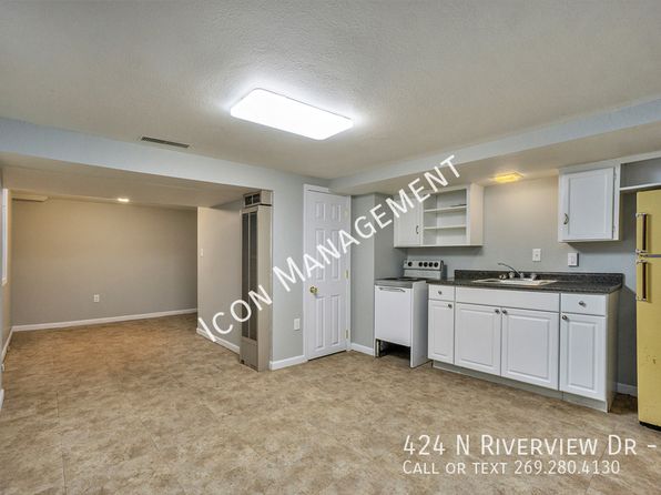 424 N Riverview Dr #1, Kalamazoo, MI 49004