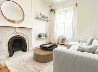 120 E 10th St #3F, New York, NY 10003