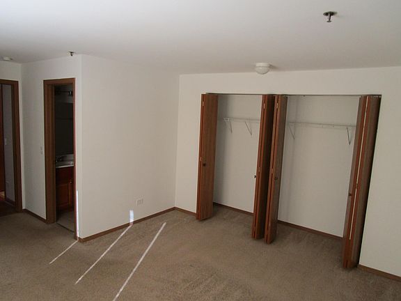 3rd image of 987 Charlela Ln