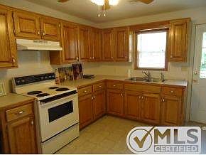 2nd image of 428 W McCord St