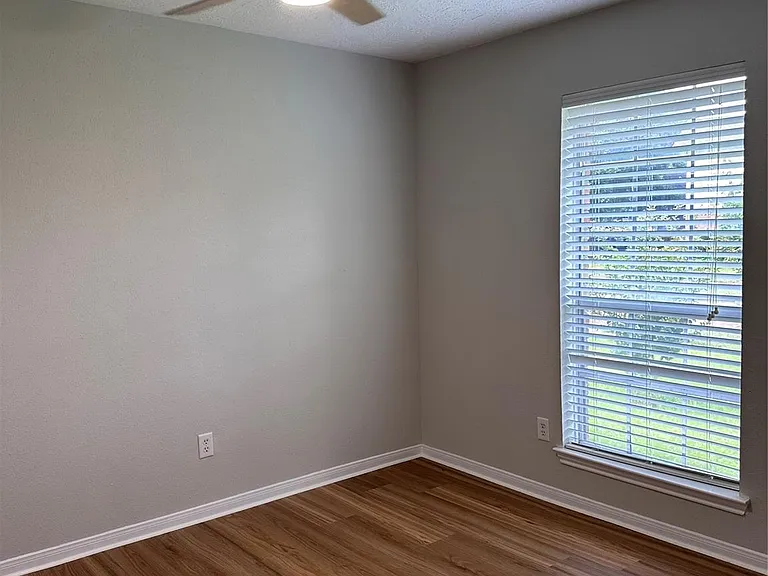 19530 Gladewater Dr — Photo 14