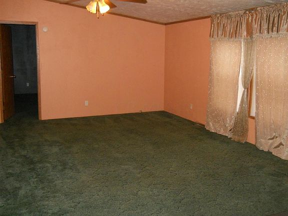 2nd image of 13736 Crooked St