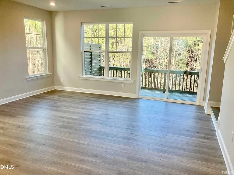 1113 Falling Rock Pl — Photo 8