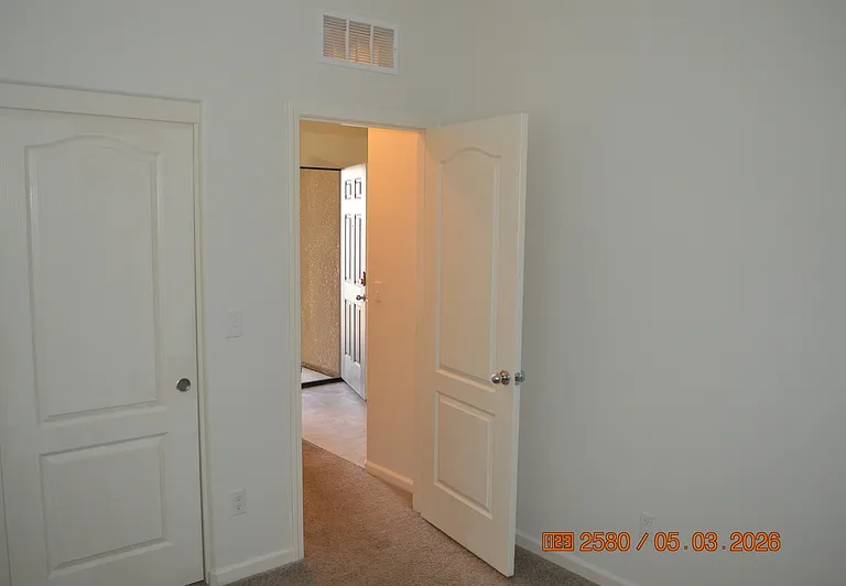 4220 Freemark Ave — Photo 14