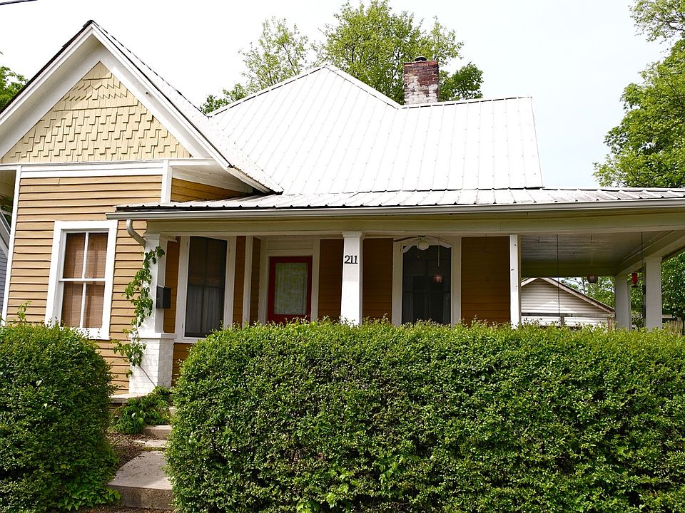 1st image of 211 Kern Pl