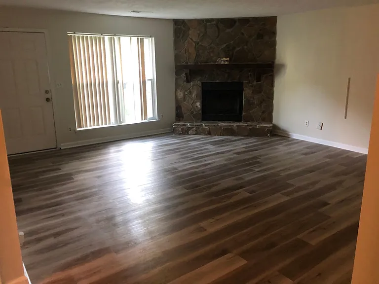 430 Ridgetop Dr NW — Photo 5