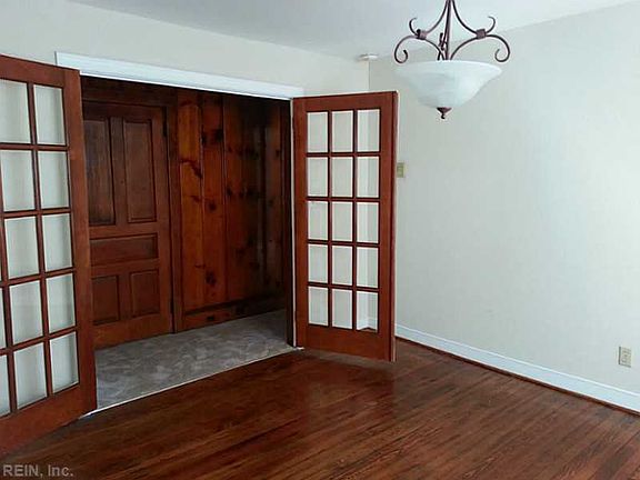 3rd image of 519 16th St #A