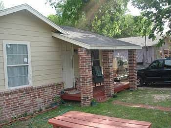 1st image of 443 Estrella St
