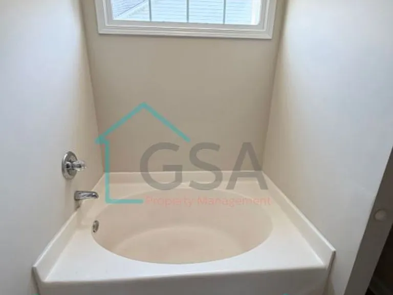 225 Laurel Trace Cir — Photo 25