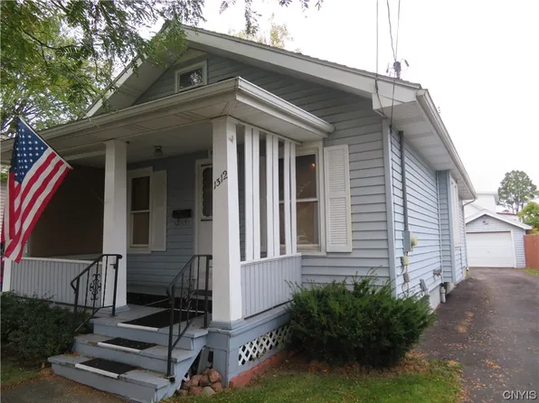 1312 Oak St, Utica, NY 13502