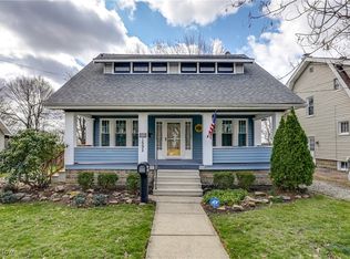 1592 Hillside Ter, Akron, OH