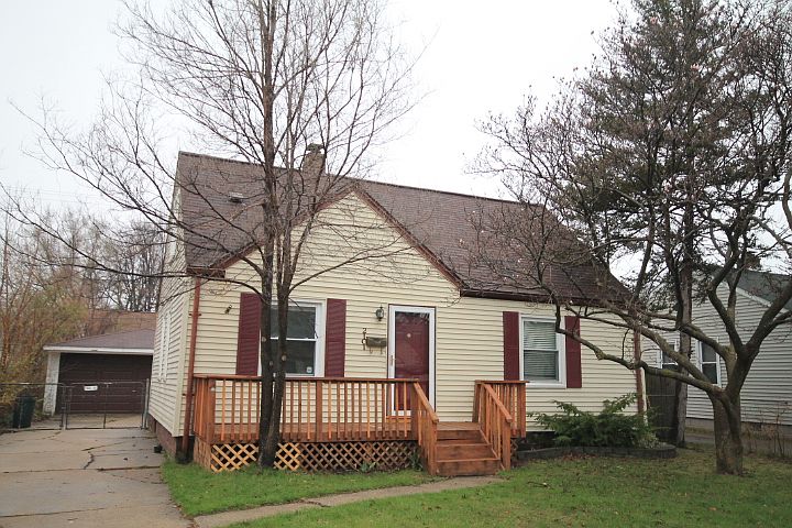 1st image of 2101 Barrett Ave