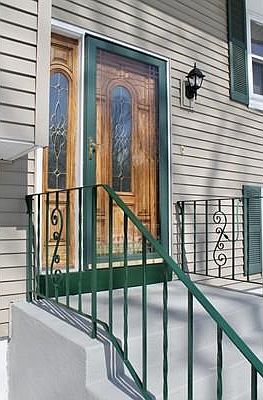 2nd image of 298 Lincoln St