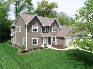 N78W22938 N Coldwater Cir, Sussex, WI 53089