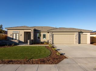 914 Brookline Ln, Bakersfield, CA 93314