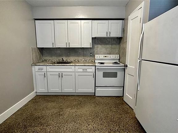 2nd image of 1030 SW 28th St #A