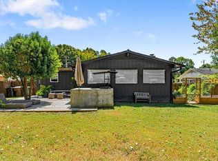 810 Daleview Pl, Greensboro, NC 27406