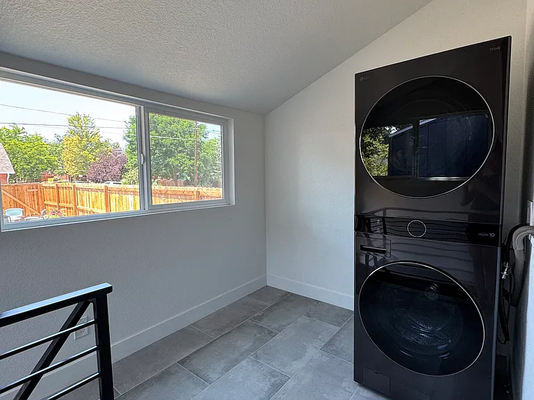 Laundry / Mudroom