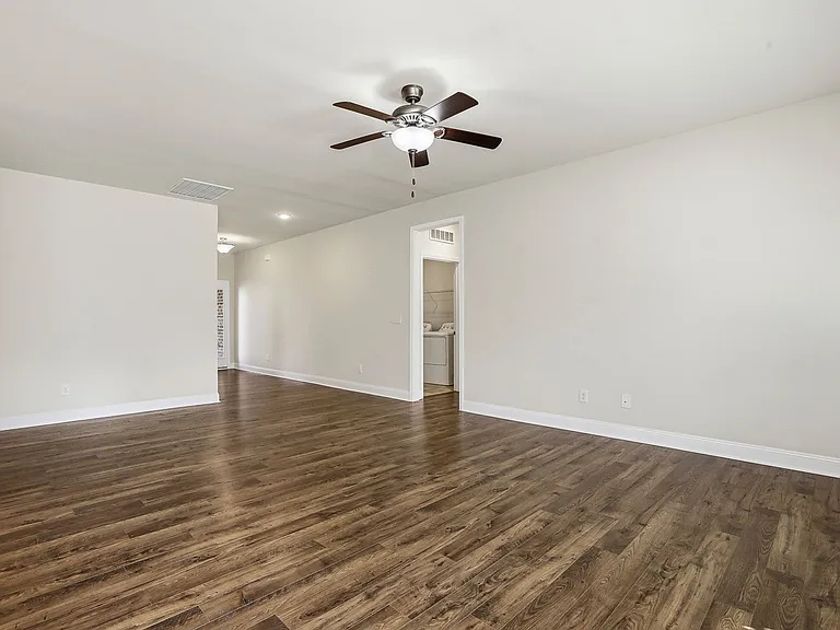 52 Woodwater Cir — Photo 11