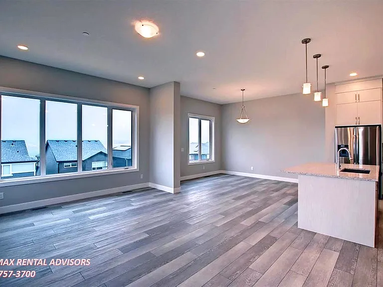 143 Lucas Ter NW #UPPER — Photo 9