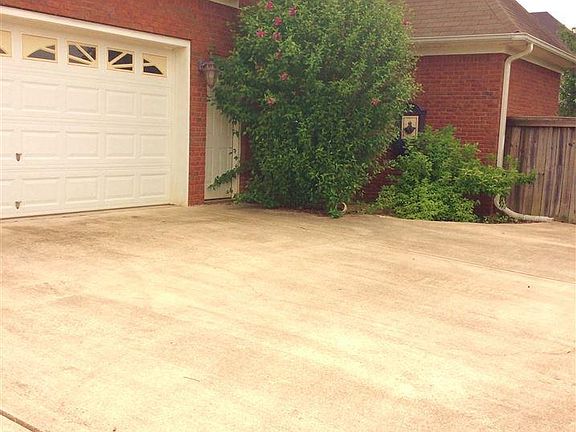 5th image of 104 Cottonport Pl