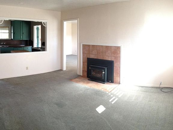 2nd image of 1030 Hilltop Dr