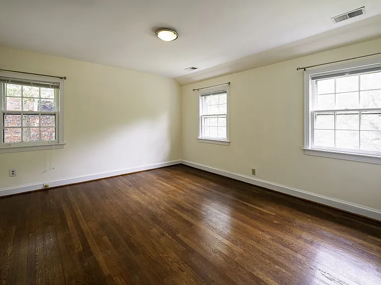 4441 Brandywine St NW — Photo 30