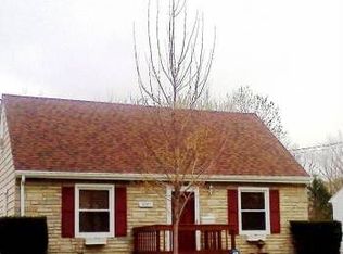 3525 27th Pl, Des Moines, IA 50310