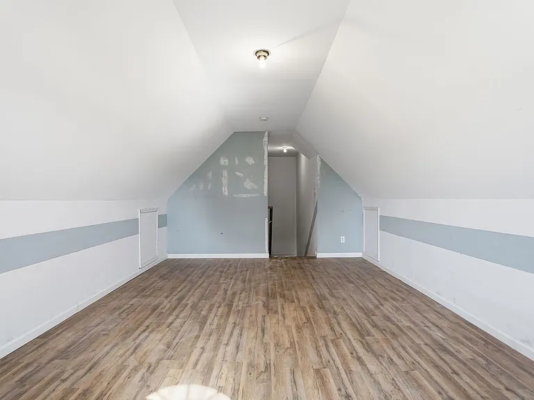 505 Heron Dr — Photo 15